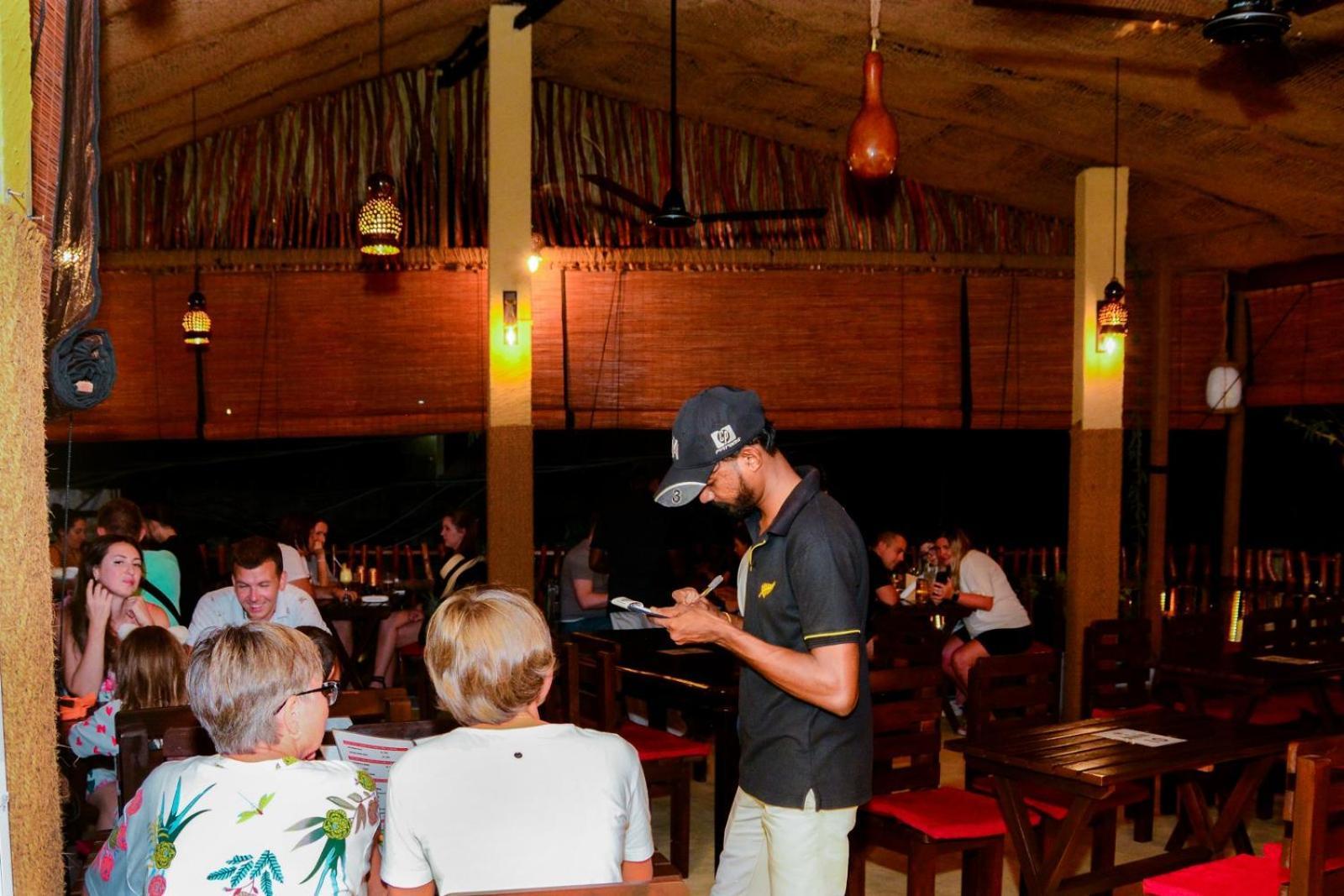 Hotel Coconut Style Restaurant & Milinda Guest Unawatuna Exterior foto
